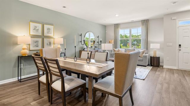 364 Sound Circle, Stockbridge, GA 30281