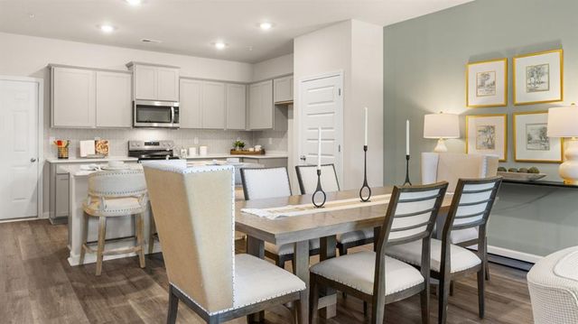 364 Sound Circle, Stockbridge, GA 30281