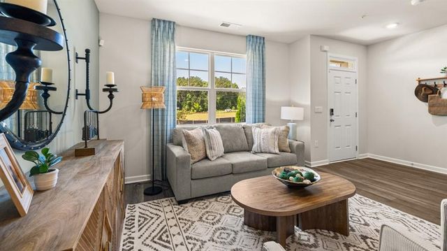 364 Sound Circle, Stockbridge, GA 30281