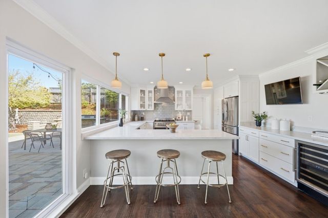 15 Waterloo Court, Belmont, CA 94002