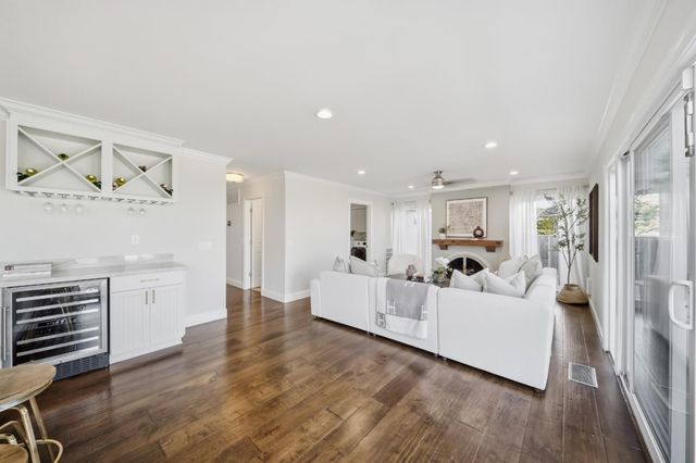 15 Waterloo Court, Belmont, CA 94002
