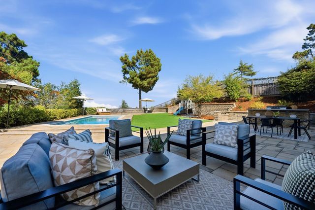 15 Waterloo Court, Belmont, CA 94002