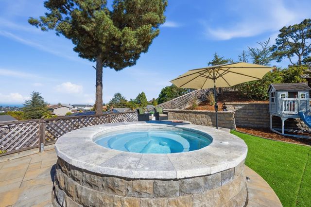 15 Waterloo Court, Belmont, CA 94002