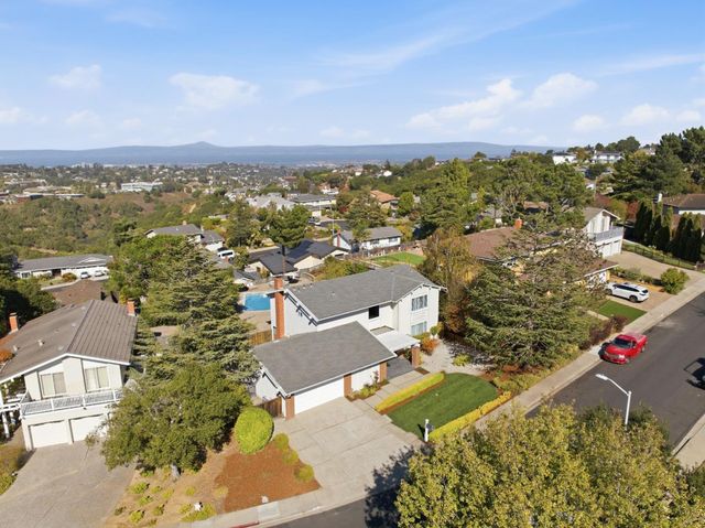 15 Waterloo Court, Belmont, CA 94002