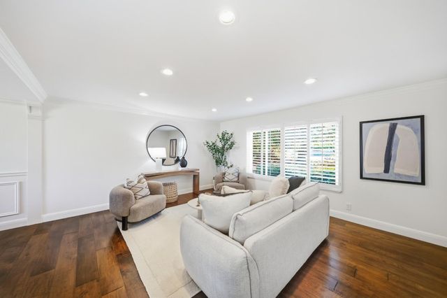 15 Waterloo Court, Belmont, CA 94002