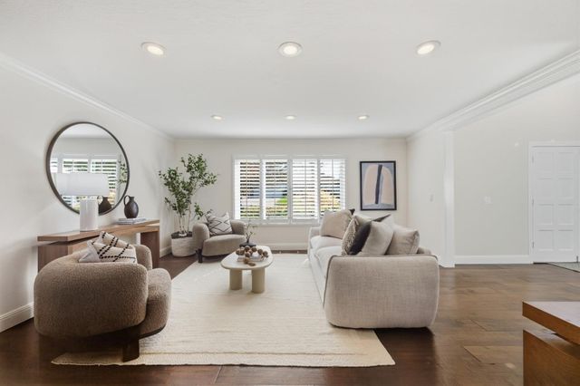 15 Waterloo Court, Belmont, CA 94002