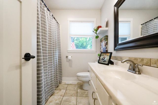 3209 Highland Circle, Manhattan, KS 66503