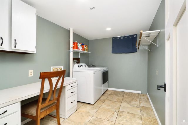 3209 Highland Circle, Manhattan, KS 66503