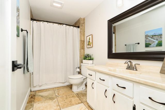 3209 Highland Circle, Manhattan, KS 66503