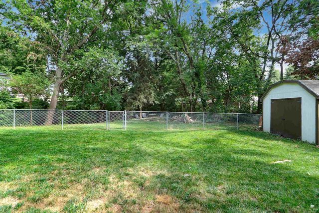 3209 Highland Circle, Manhattan, KS 66503