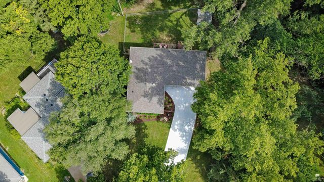 3209 Highland Circle, Manhattan, KS 66503