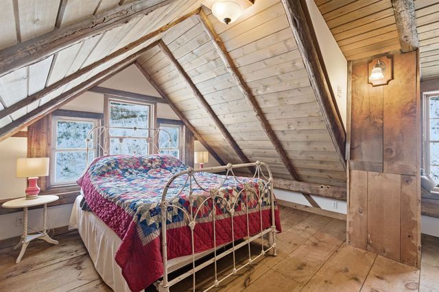 4669 Vermont Rte 100, Londonderry, VT 05148