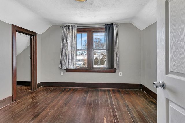 229 9th Avenue N, Waite Park, MN 56387