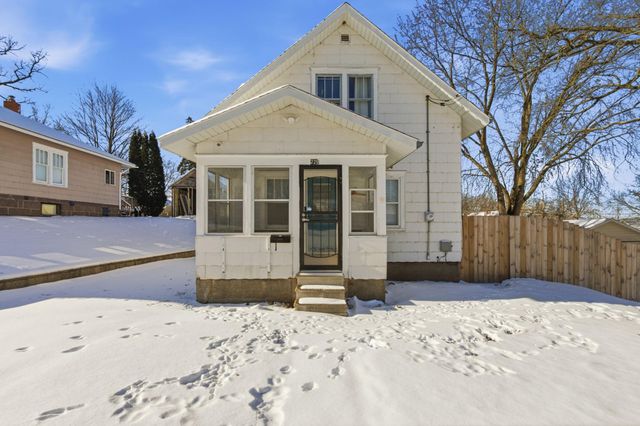 229 9th Avenue N, Waite Park, MN 56387