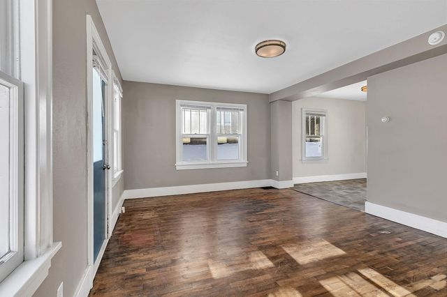 229 9th Avenue N, Waite Park, MN 56387