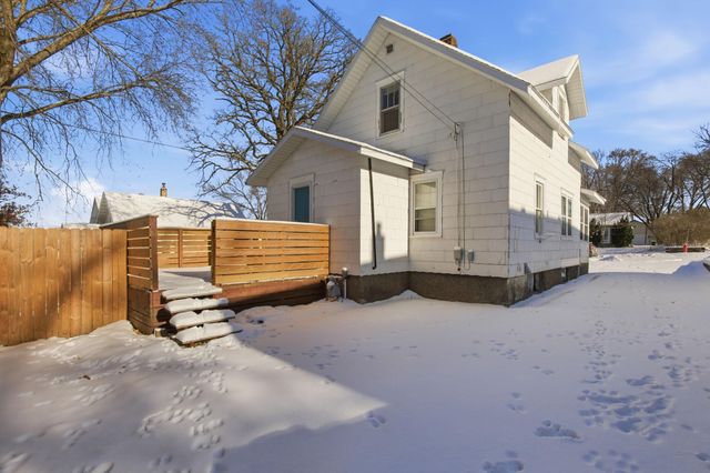 229 9th Avenue N, Waite Park, MN 56387