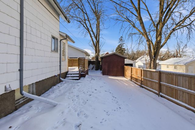 229 9th Avenue N, Waite Park, MN 56387