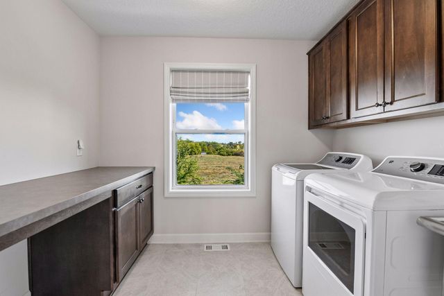 139 Maple Terrace, Waconia, MN 55387