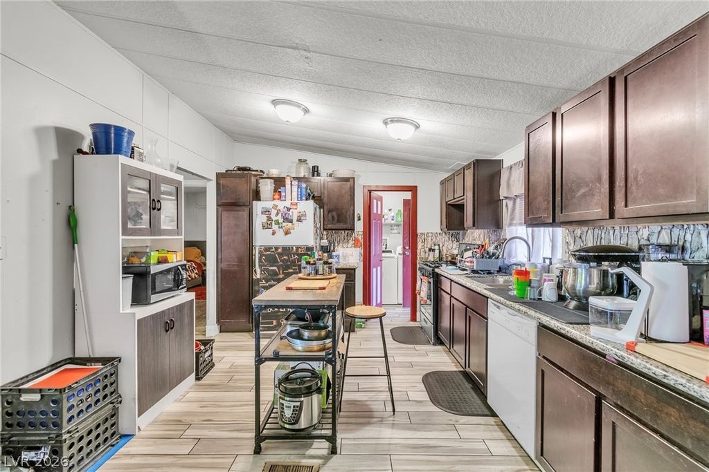 3659 Death Valley Drive, Las Vegas, NV 89122 — photo 3