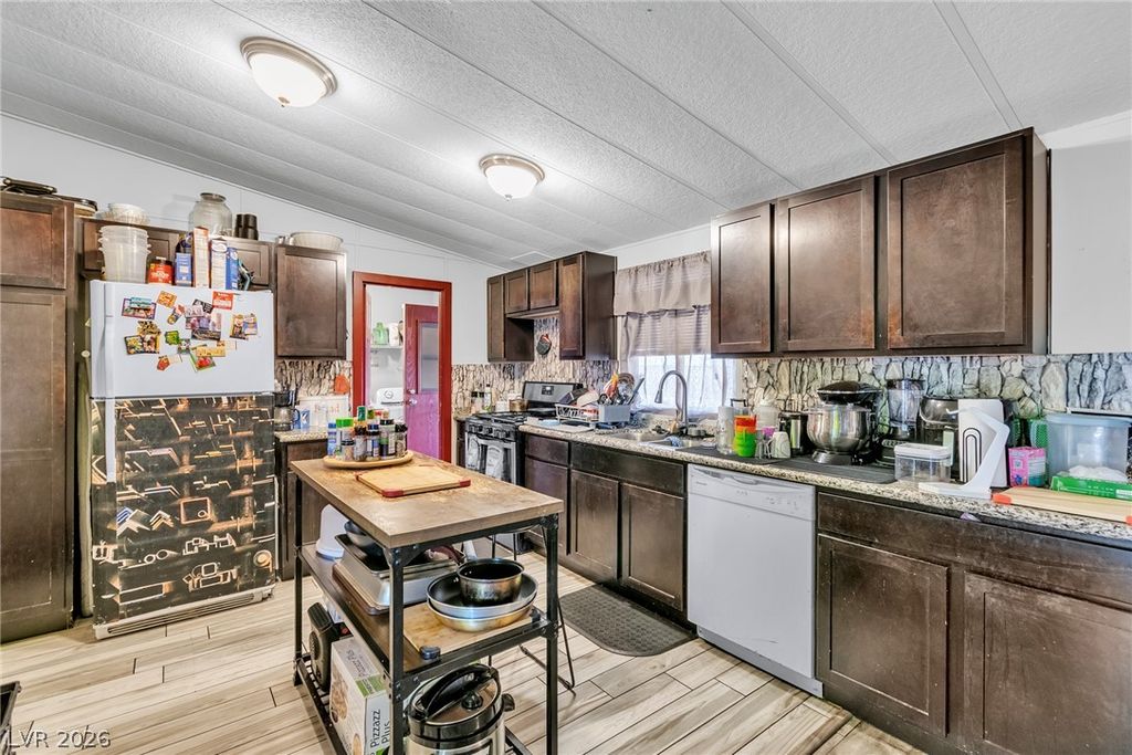 3659 Death Valley Drive, Las Vegas, NV 89122 — photo 4
