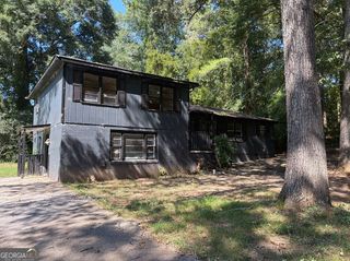7126 Pineview Drive, Covington, GA 30014