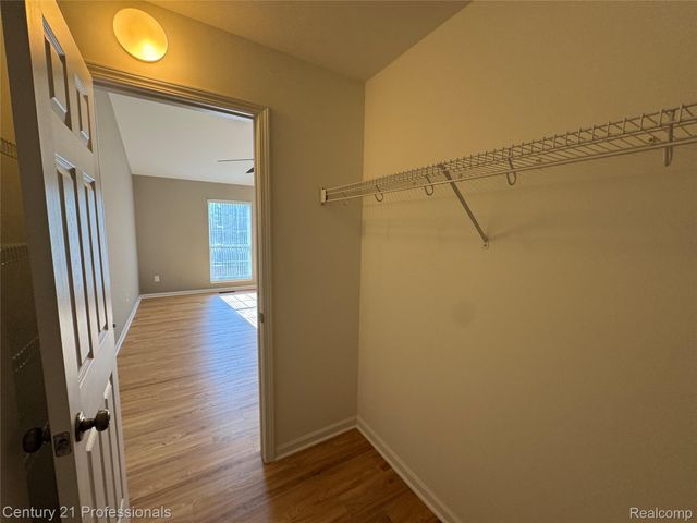 1200 SARATOGA Boulevard, Commerce Charter Township, MI 48390