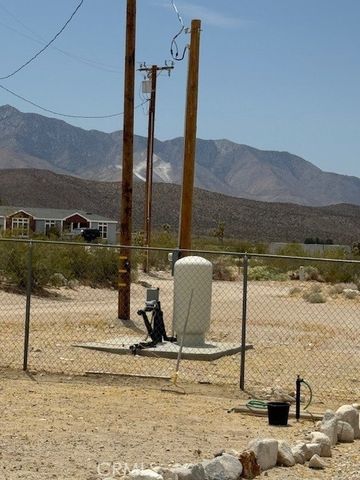 36160 Palm Road, Lucerne Valley, CA 92356