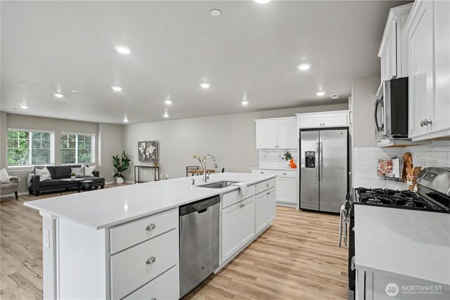 3340 Hoffman Hill Blvd, Dupont, WA 98327