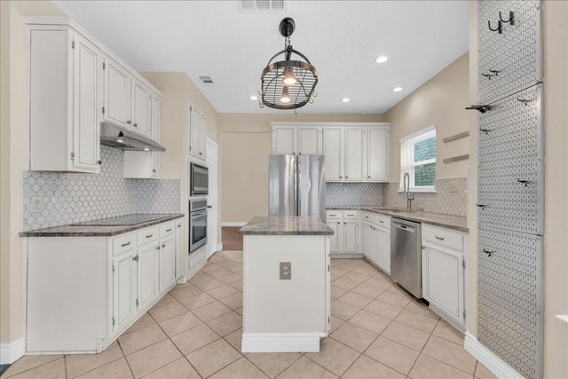 2971 Seguin Trail, Fort Worth, TX 76118