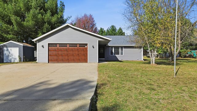 844 Hann Avenue, Dixon, IL 61021