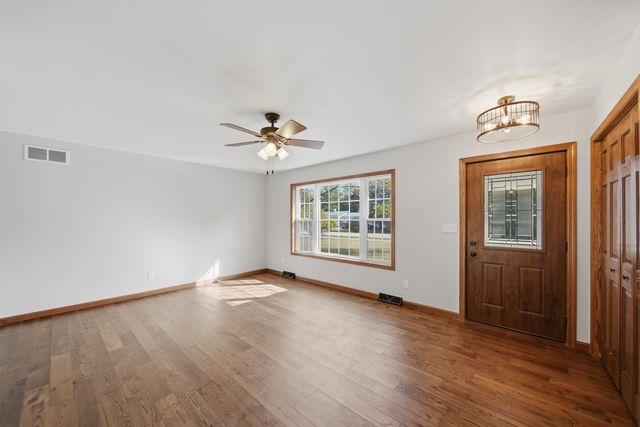 844 Hann Avenue, Dixon, IL 61021