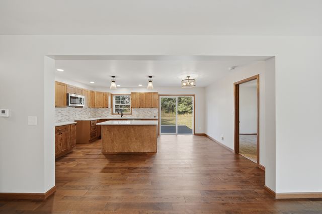 844 Hann Avenue, Dixon, IL 61021