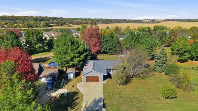 844 Hann Avenue, Dixon, IL 61021