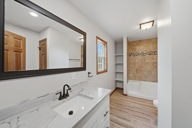 844 Hann Avenue, Dixon, IL 61021