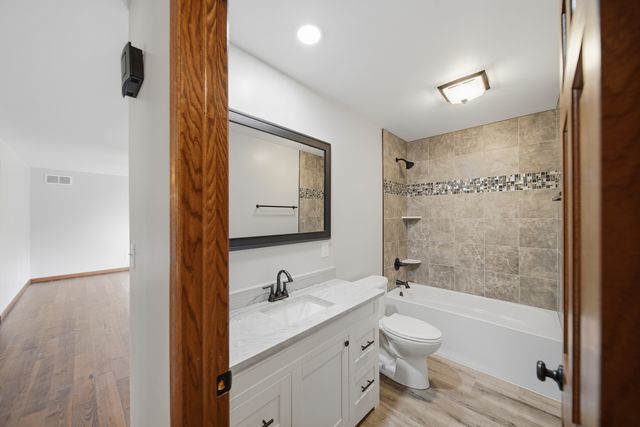 844 Hann Avenue, Dixon, IL 61021