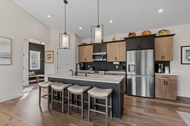 6691 Yamoto Way, Fennville, MI 49408