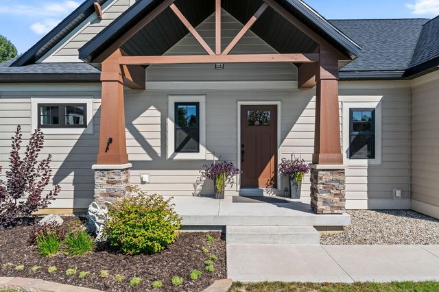 6691 Yamoto Way, Fennville, MI 49408