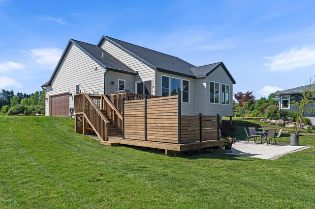 6691 Yamoto Way, Fennville, MI 49408