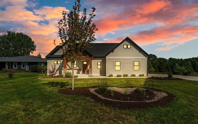 6691 Yamoto Way, Fennville, MI 49408