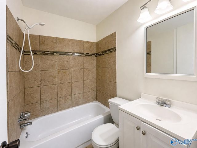 3130 NW Tucker Drive, Huntsville, AL 35810