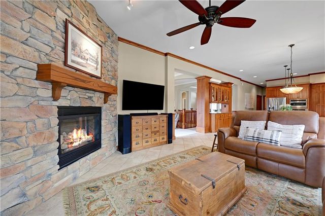 16661 S Country Club Drive, Loch Lloyd, MO 64012