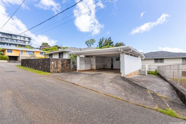 1029 Mamalu Place, Honolulu, HI 96817