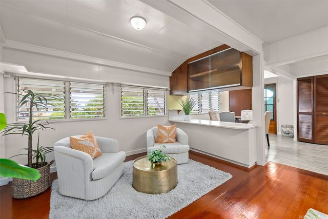 1029 Mamalu Place, Honolulu, HI 96817