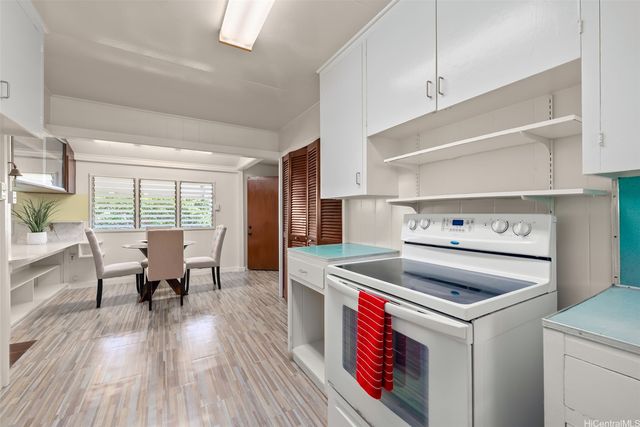 1029 Mamalu Place, Honolulu, HI 96817