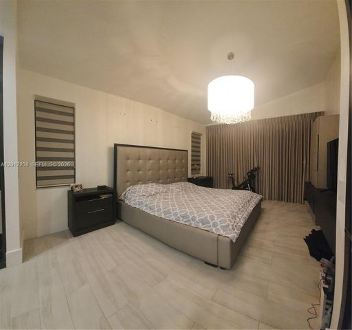1489 Lantana Ct, Weston, FL 33326