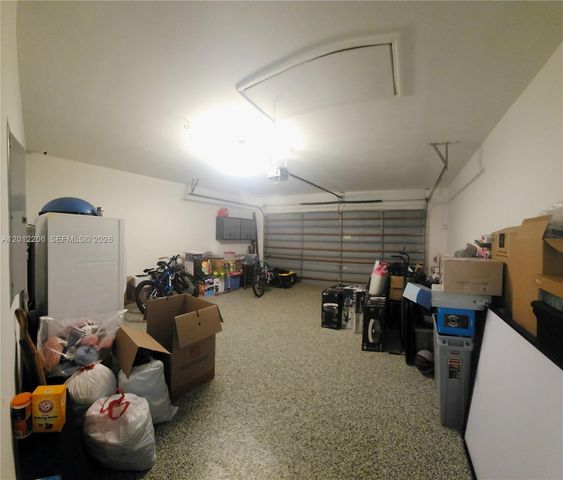 1489 Lantana Ct, Weston, FL 33326