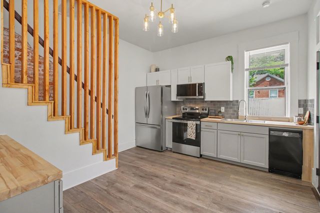 218 Pleasant Street, Covington, KY 41011