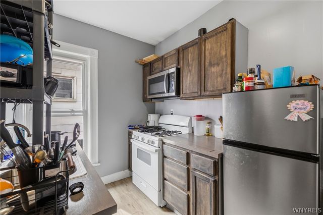 328 Ferry Avenue, Niagara Falls, NY 14301