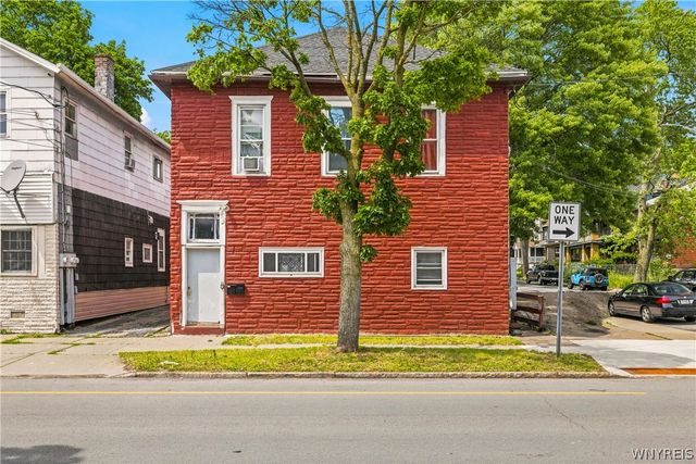 328 Ferry Avenue, Niagara Falls, NY 14301