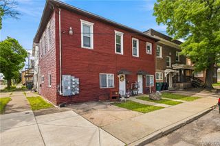 328 Ferry Avenue, Niagara Falls, NY 14301